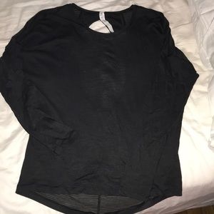 Long sleeved lulu lemon top